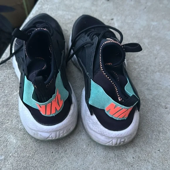 Nike Air Tennis shoes size: 7Y - Picture 3 of 5